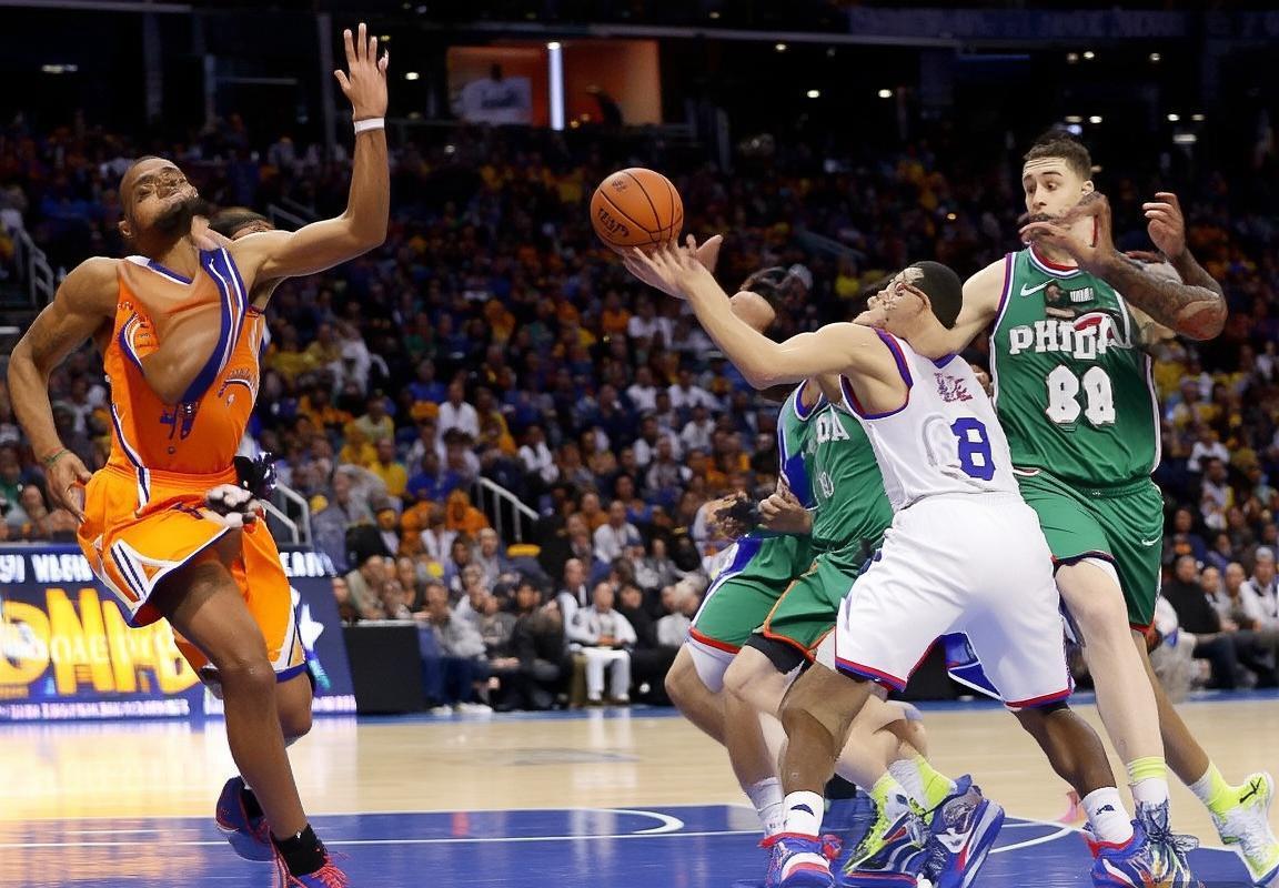 勇士VS76人：库里三分炸裂，焦点对决盘点(图4)