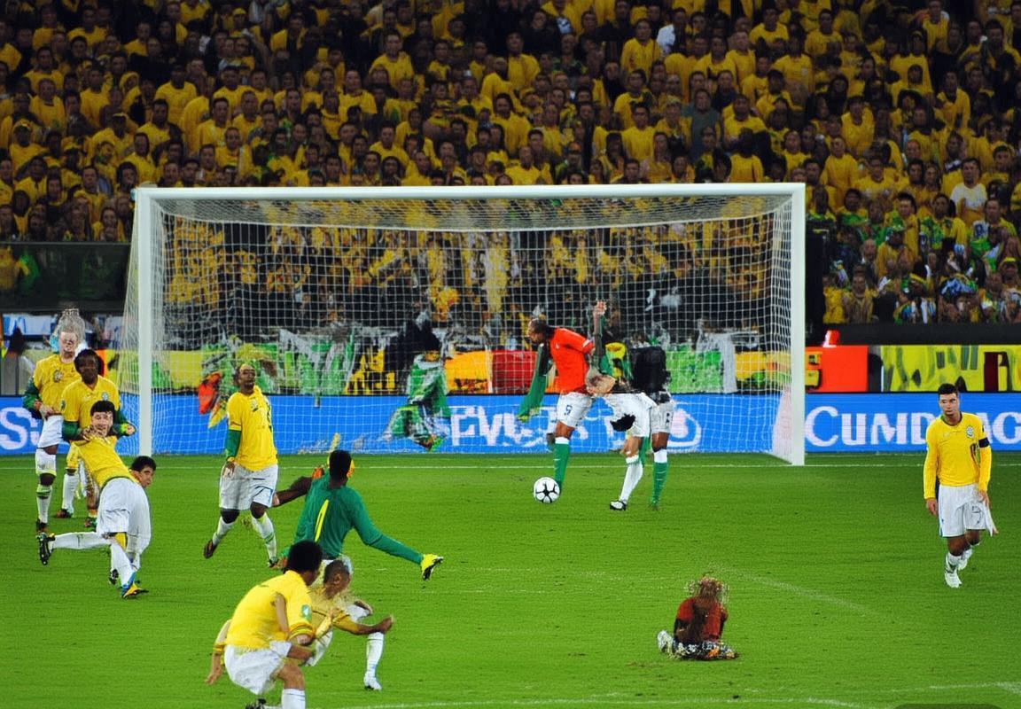 2010世界杯经典对决：巴西荷兰巅峰之战回顾(图2)